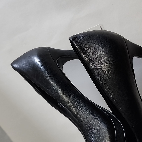 Nine West Women's Heels  Pump/ 7.5M - Picture 10 of 11